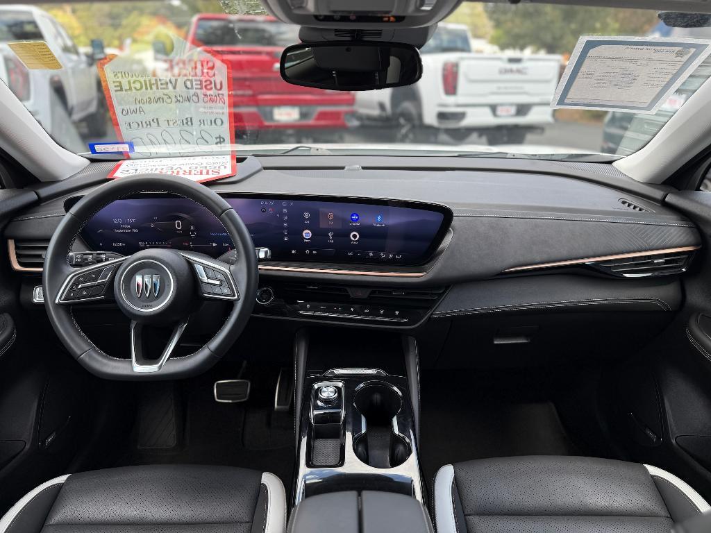 used 2025 Buick Envision car, priced at $29,988