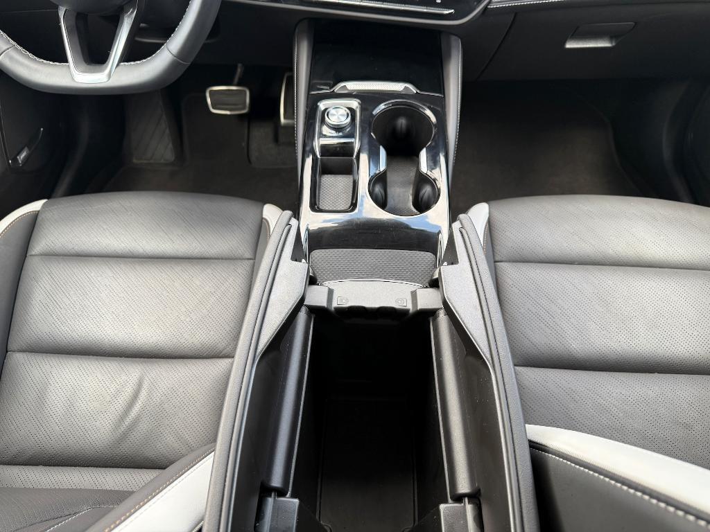 used 2025 Buick Envision car, priced at $29,988