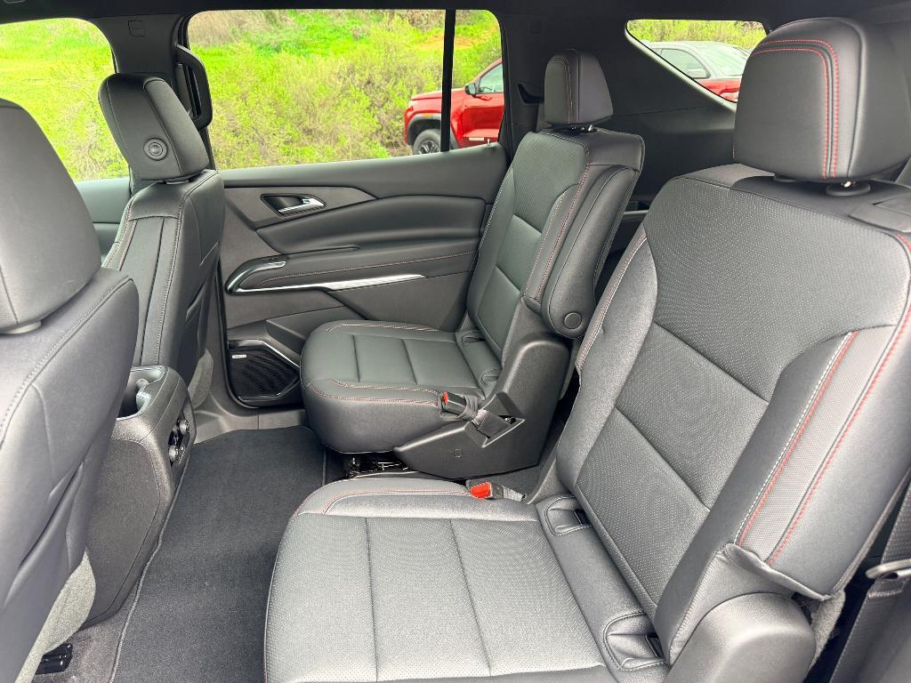 new 2026 Chevrolet Traverse car, priced at $53,031