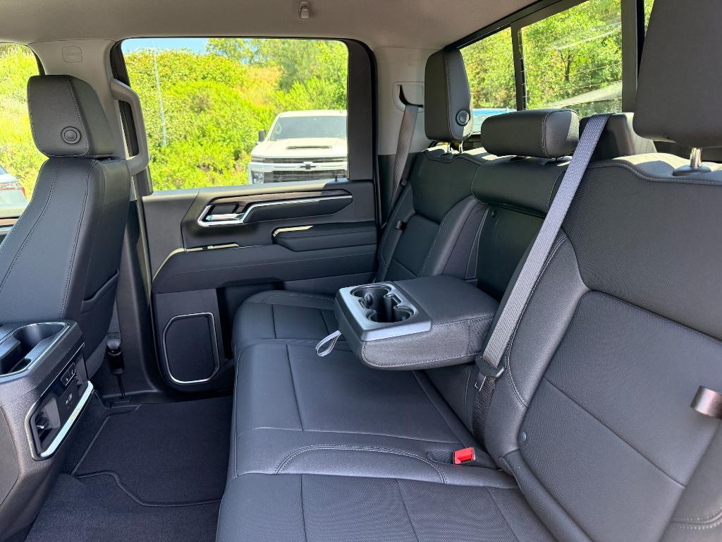 new 2026 GMC Sierra 2500 car, priced at $78,372