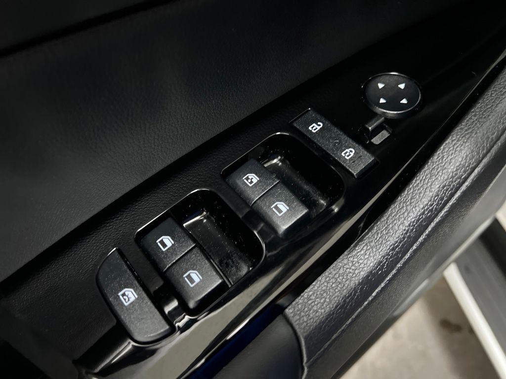 used 2023 Kia Sportage Hybrid car, priced at $25,193