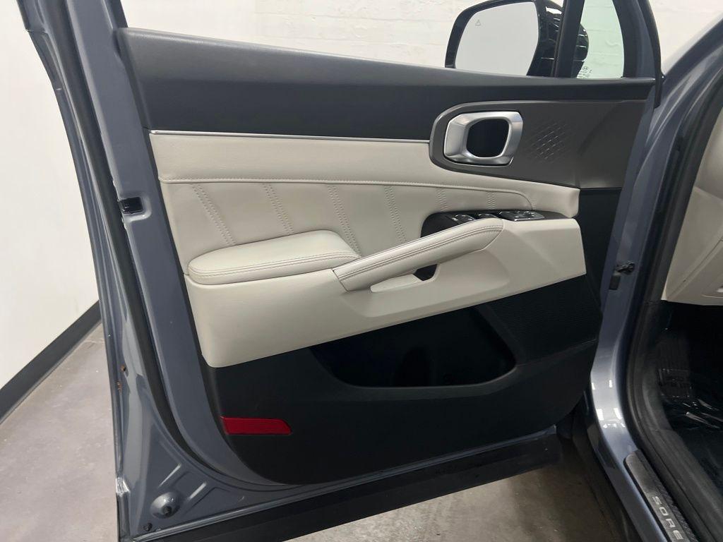 used 2021 Kia Sorento car, priced at $22,993