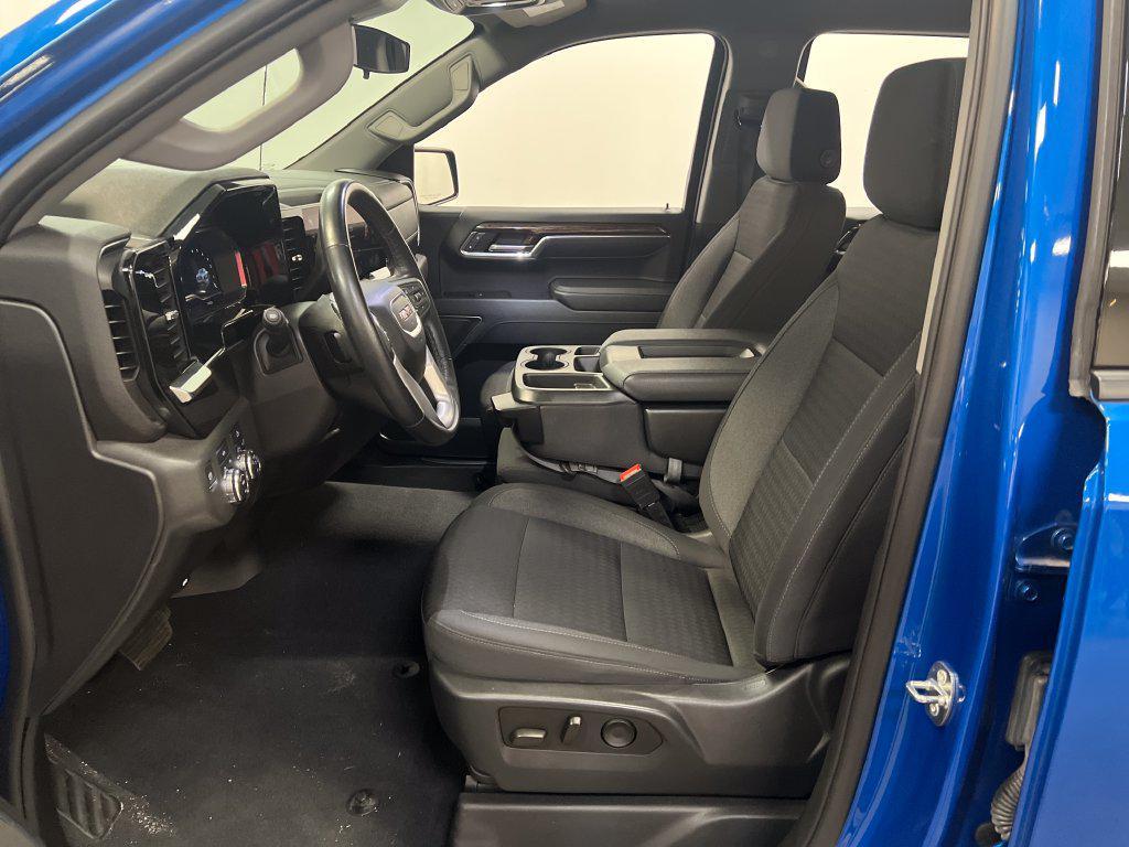 used 2022 GMC Sierra 1500 car, priced at $36,991