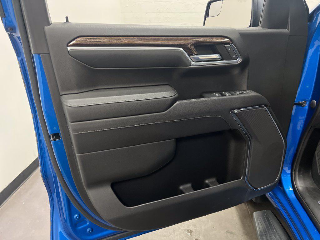 used 2022 GMC Sierra 1500 car, priced at $36,991