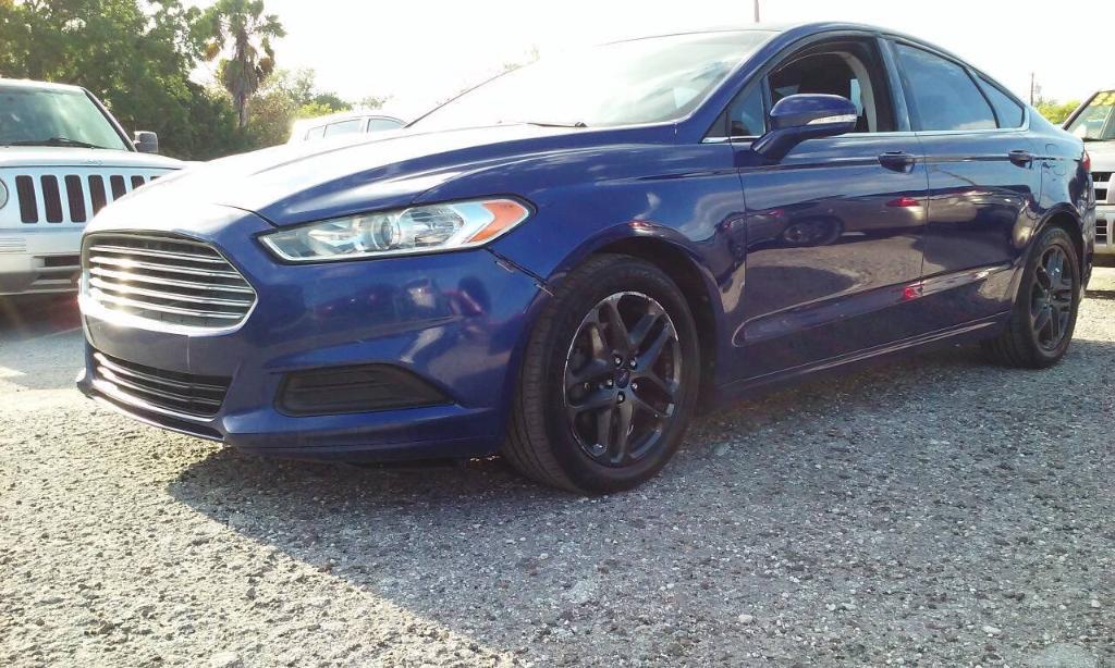 used 2013 Ford Fusion car, priced at $2,298