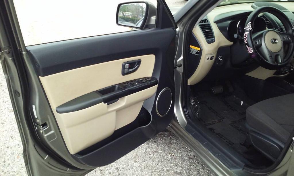 used 2011 Kia Soul car, priced at $2,888