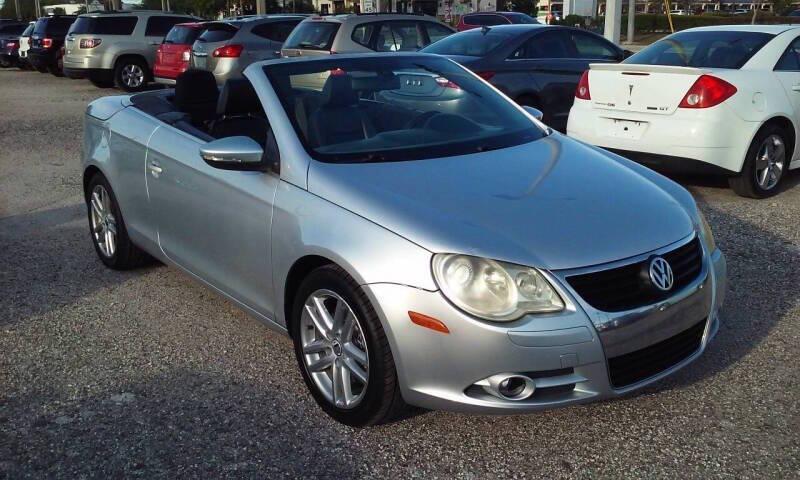 used 2009 Volkswagen Eos car, priced at $3,787
