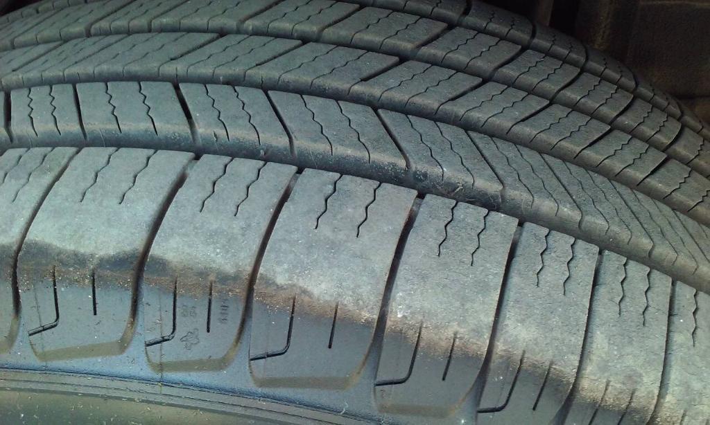 used 2012 Chevrolet Captiva Sport car, priced at $3,888