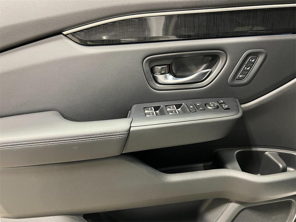 new 2025 Honda Pilot car, priced at $55,030