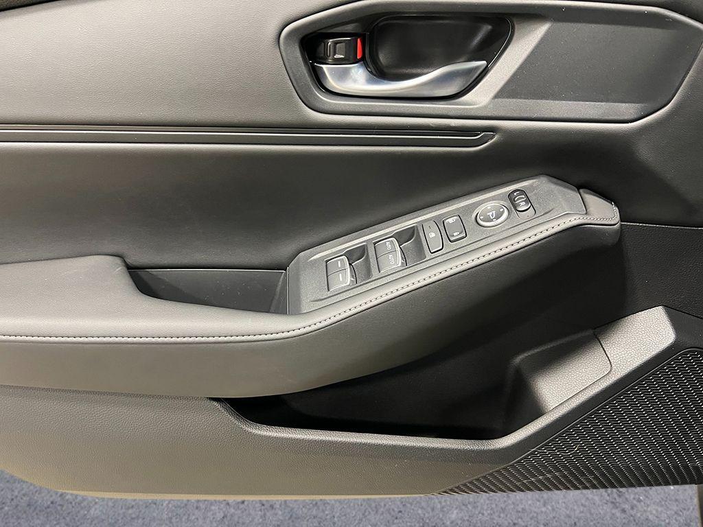 new 2025 Honda Accord Hybrid car, priced at $35,305