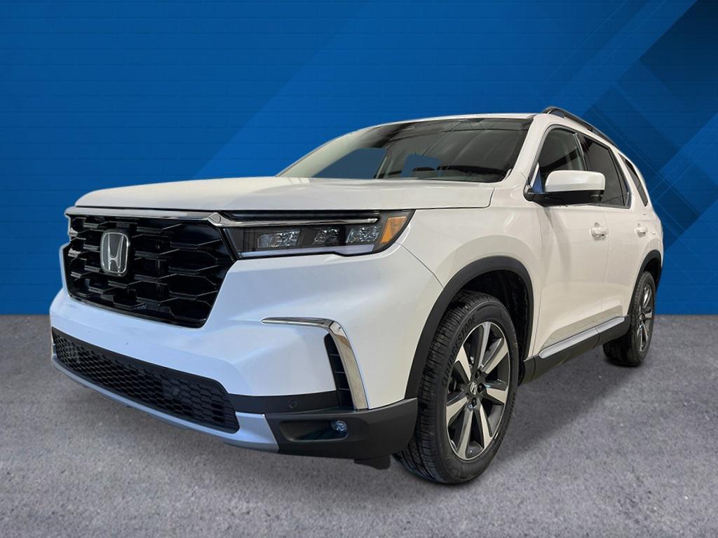 new 2025 Honda Pilot car, priced at $51,550