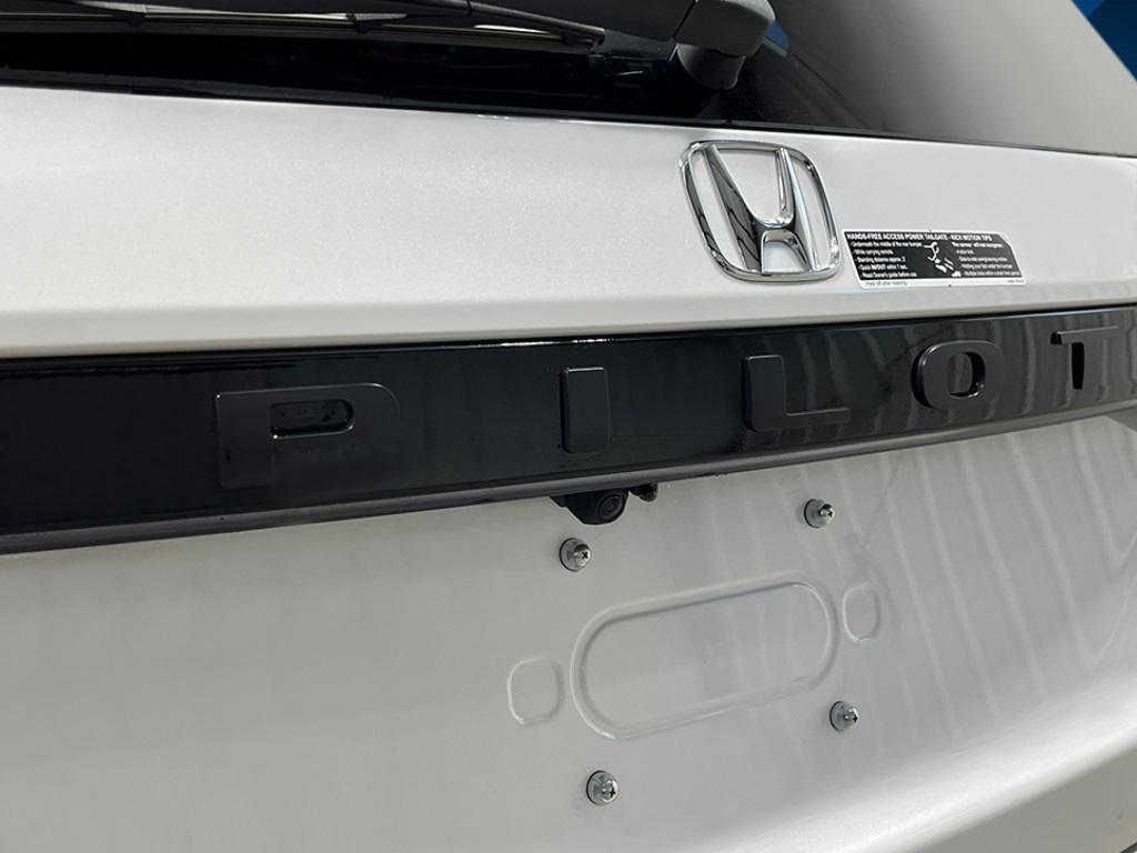 new 2025 Honda Pilot car, priced at $51,550