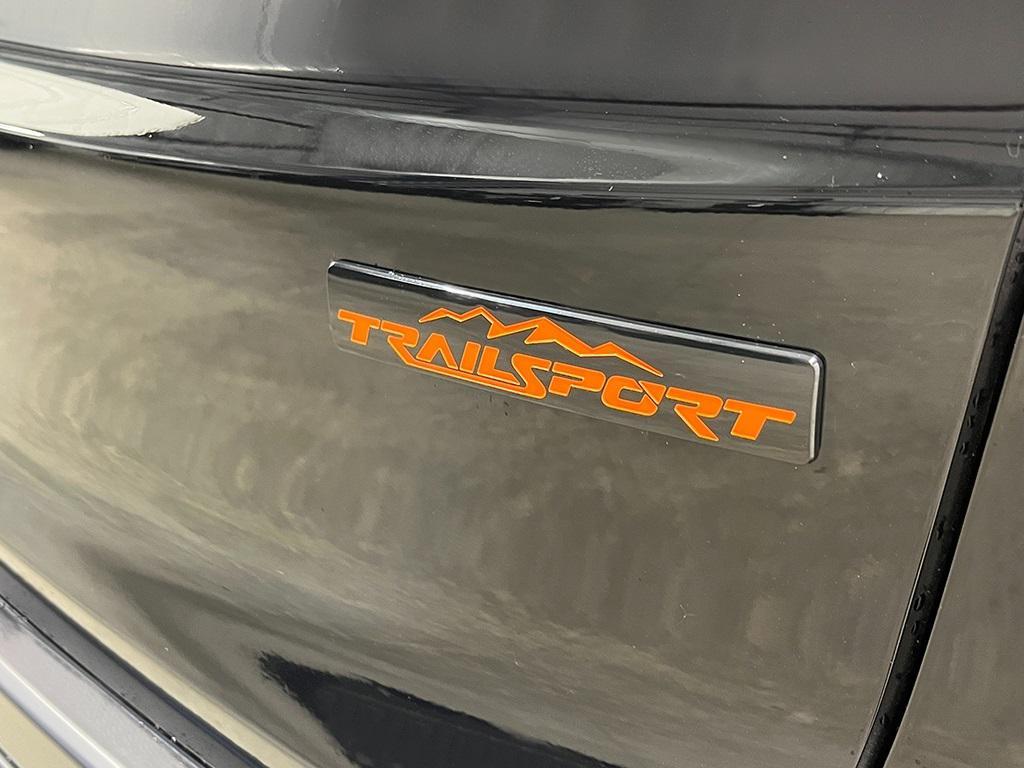 new 2026 Honda CR-V Hybrid car, priced at $40,195