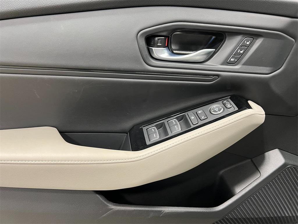 new 2025 Honda Accord Hybrid car, priced at $40,495