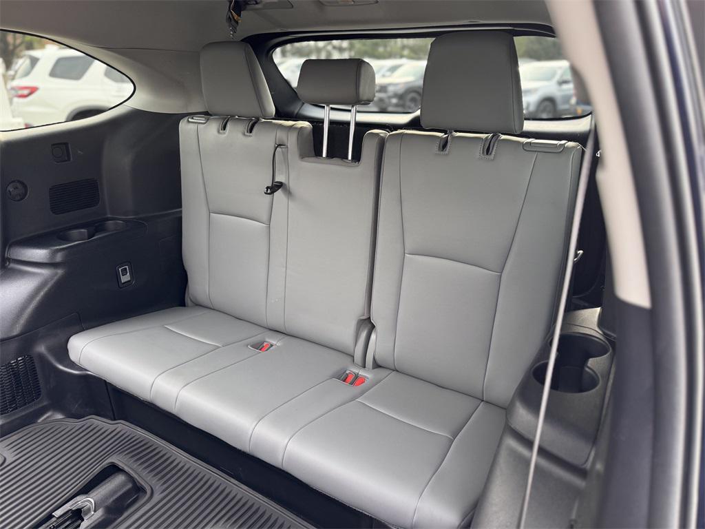 used 2020 Toyota Highlander car, priced at $24,100