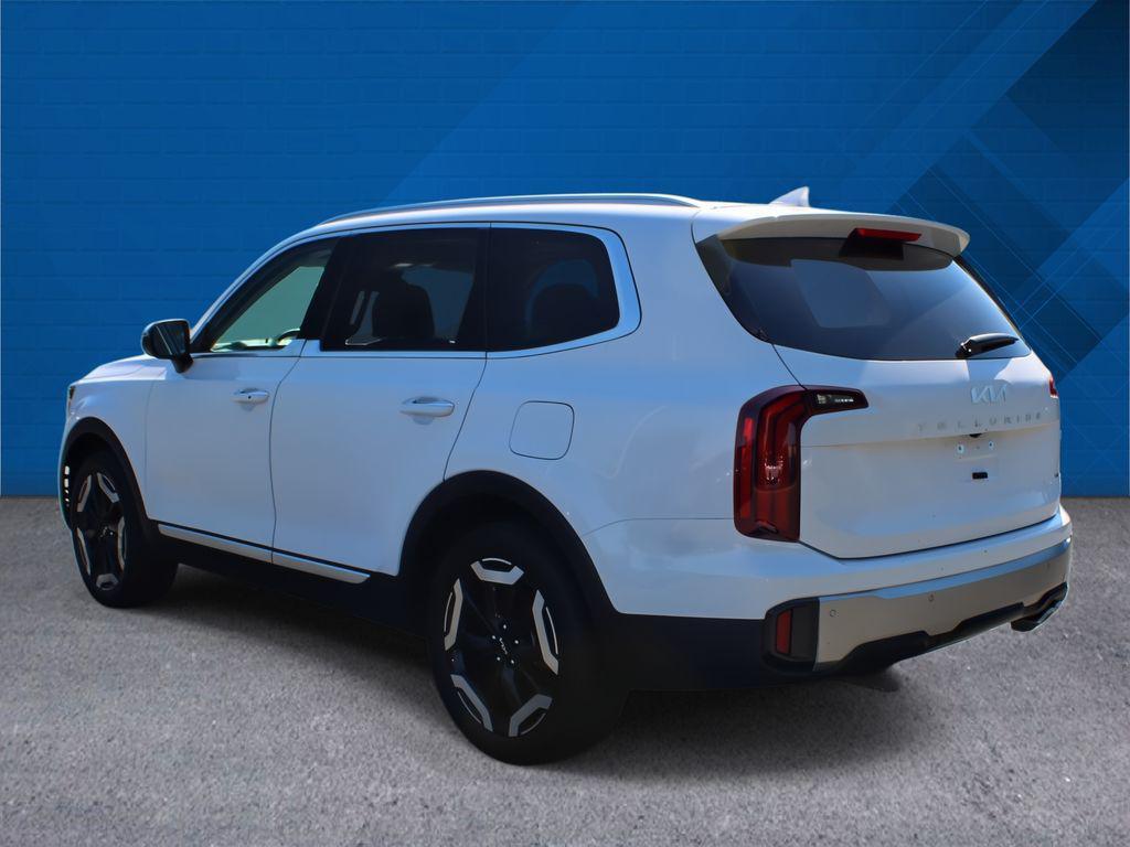 used 2025 Kia Telluride car, priced at $34,400