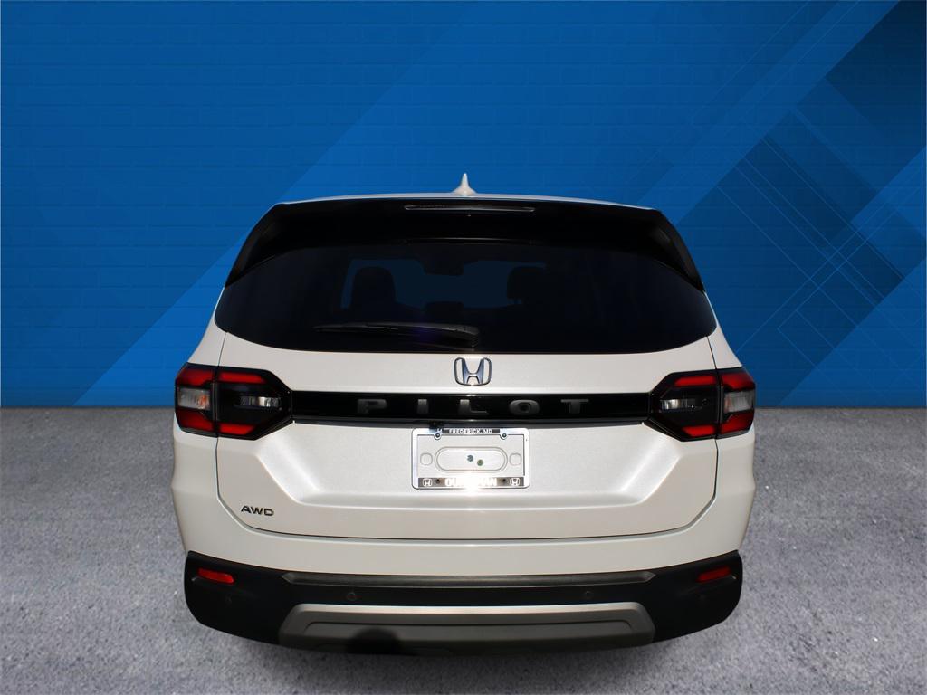 used 2023 Honda Pilot car, priced at $31,000