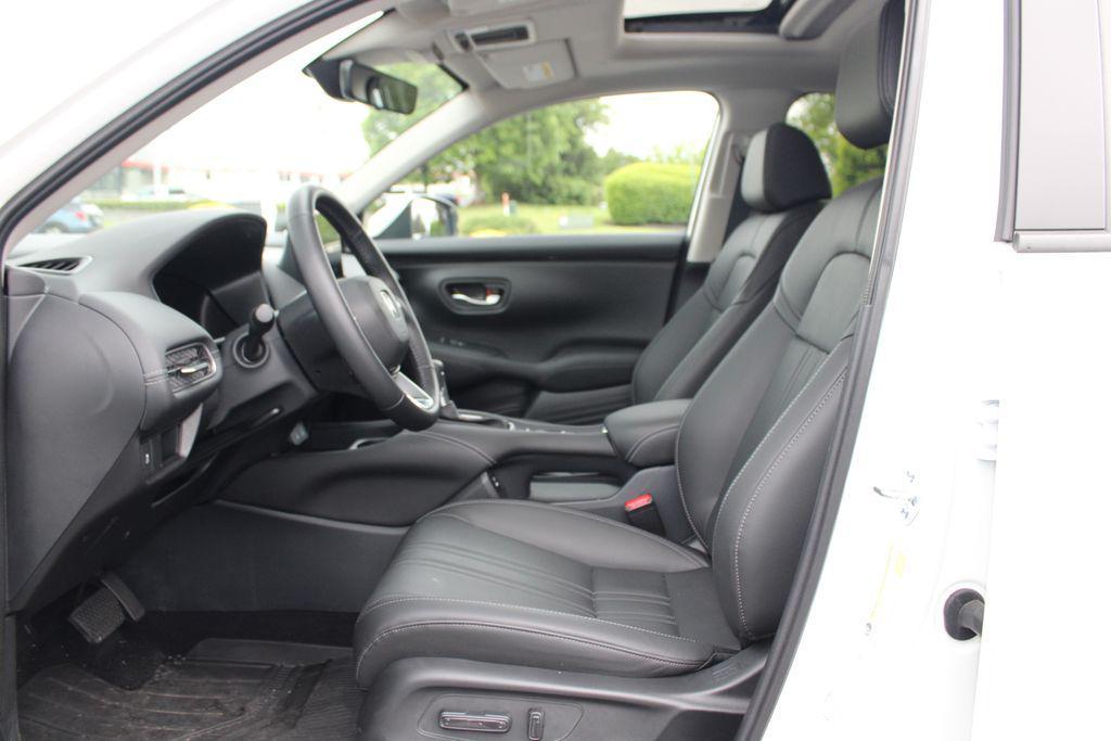 used 2026 Honda HR-V car, priced at $30,800
