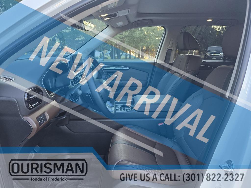 used 2025 Honda Pilot car, priced at $50,345