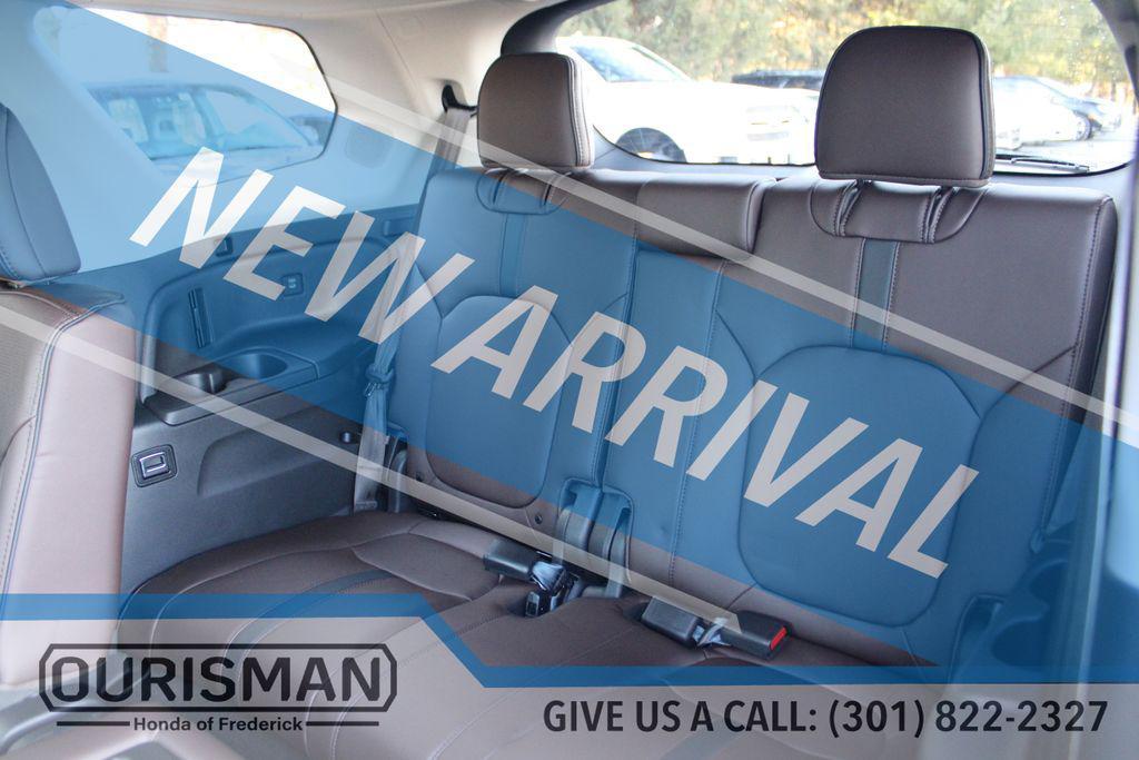 used 2025 Honda Pilot car, priced at $50,200