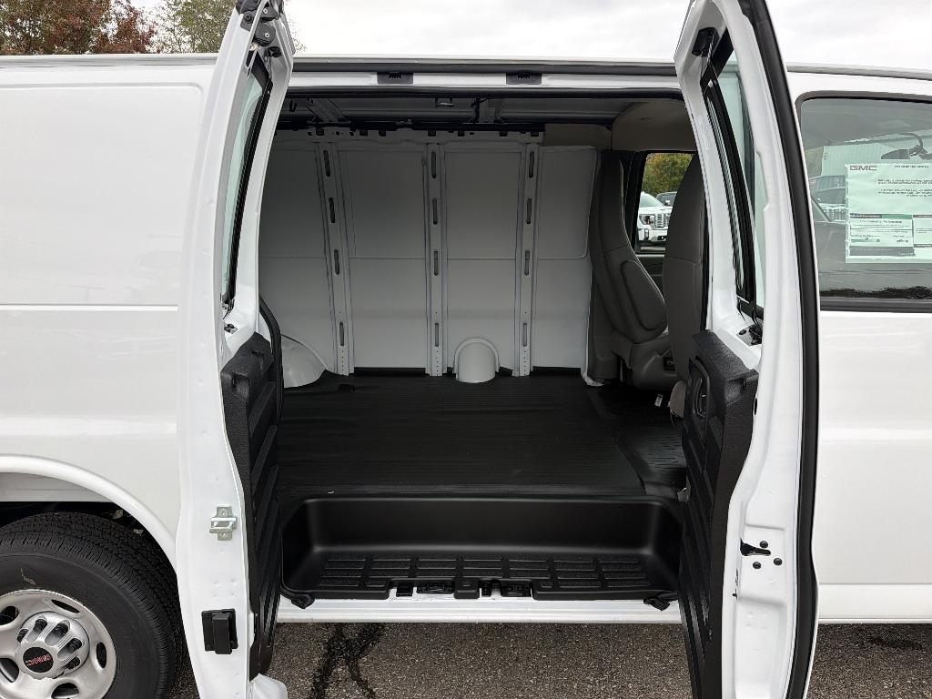 new 2026 GMC Savana 2500 car, priced at $42,945