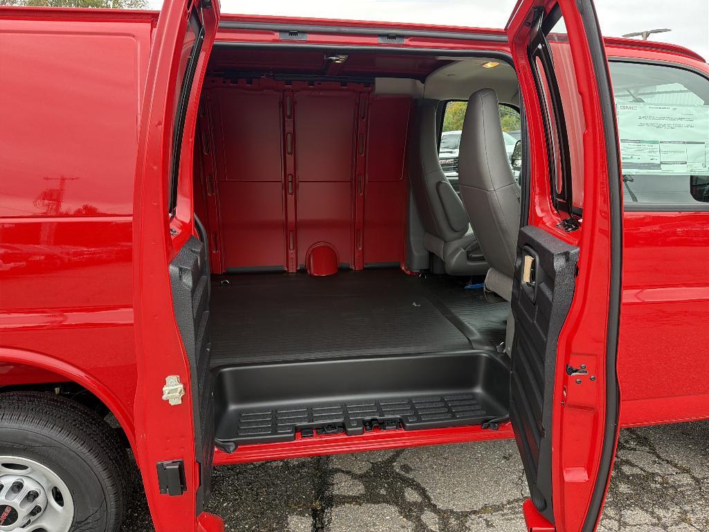 new 2026 GMC Savana 2500 car, priced at $42,945