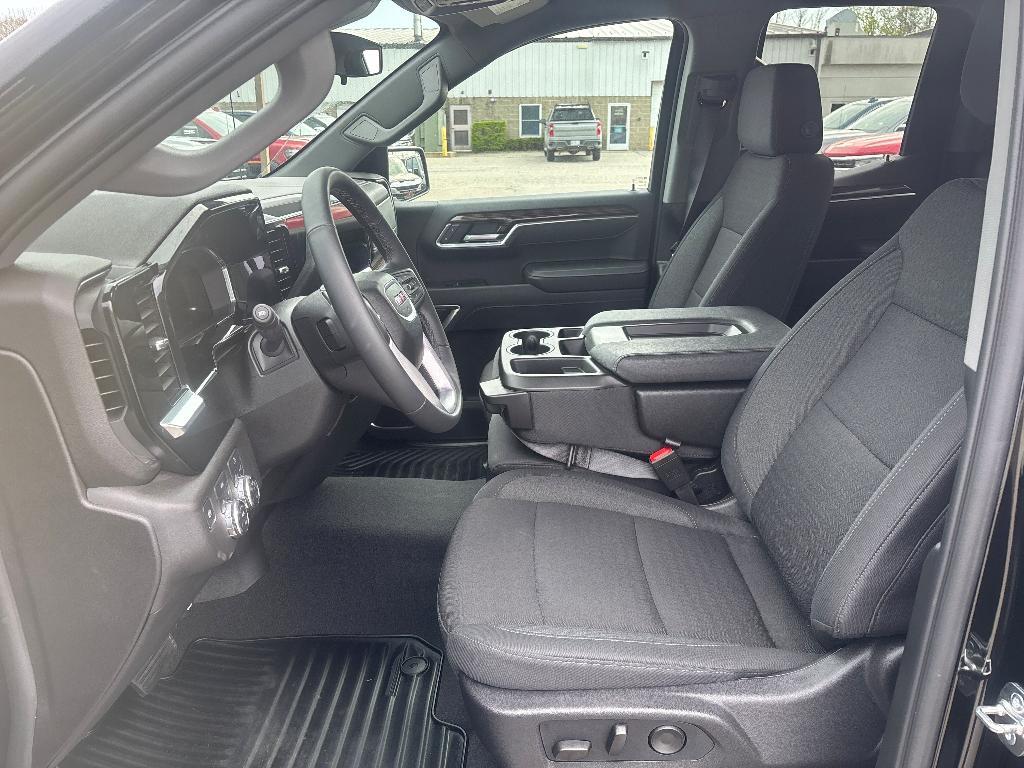 new 2026 GMC Sierra 1500 car, priced at $47,740