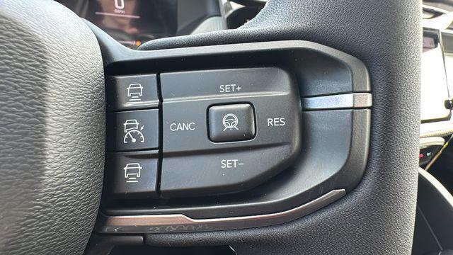 new 2026 Jeep Cherokee car, priced at $40,008