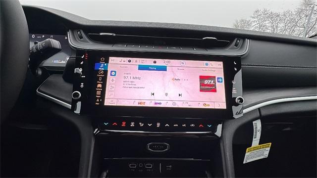 new 2026 Jeep Grand Cherokee car, priced at $49,965