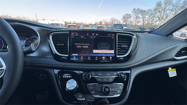 new 2026 Chrysler Pacifica car, priced at $40,060