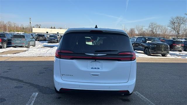 new 2026 Chrysler Pacifica car, priced at $40,060