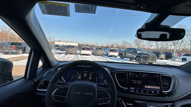 new 2026 Chrysler Pacifica car, priced at $39,560