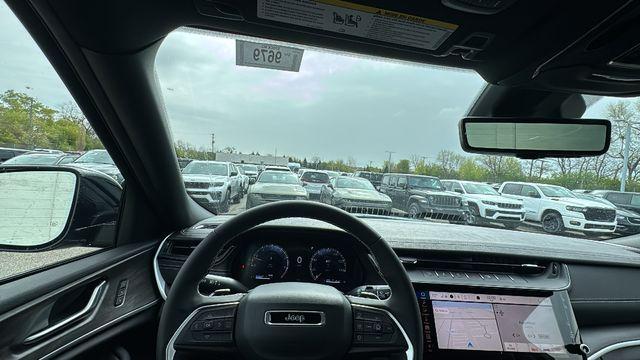 new 2026 Jeep Grand Cherokee car, priced at $47,807