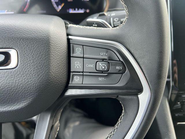 used 2025 Jeep Grand Cherokee car, priced at $30,500