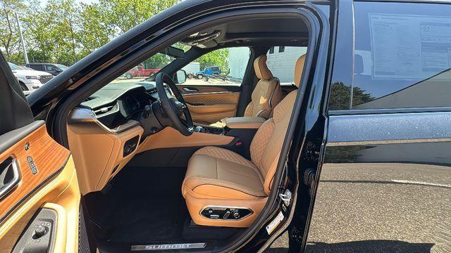 new 2026 Jeep Grand Cherokee car, priced at $57,220