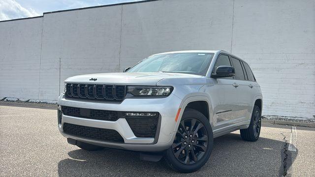 new 2026 Jeep Grand Cherokee car, priced at $48,338