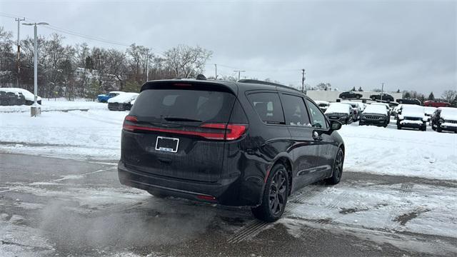 new 2026 Chrysler Pacifica car, priced at $41,517