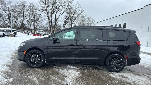 new 2026 Chrysler Pacifica car, priced at $41,517