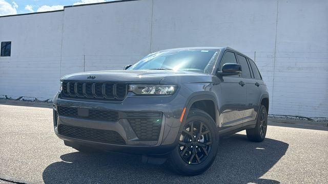 new 2026 Jeep Grand Cherokee car, priced at $54,330