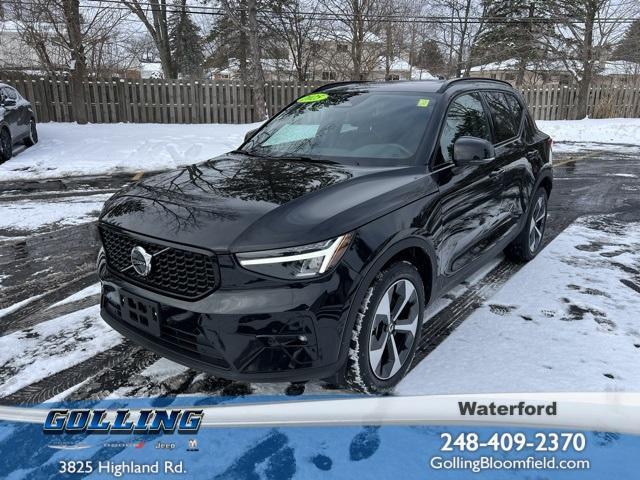 used 2025 Volvo XC40 car, priced at $30,260