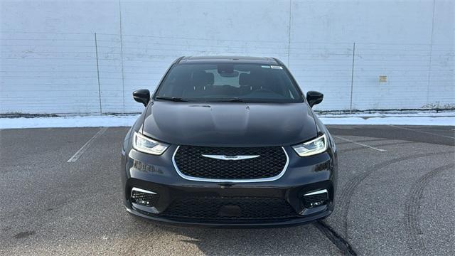 new 2026 Chrysler Pacifica car, priced at $39,598