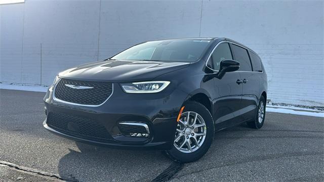 new 2026 Chrysler Pacifica car, priced at $39,598