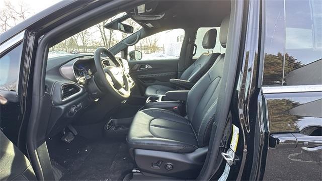 new 2026 Chrysler Pacifica car, priced at $39,598