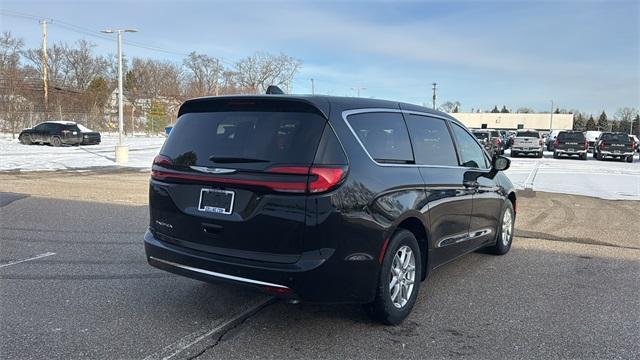 new 2026 Chrysler Pacifica car, priced at $39,598