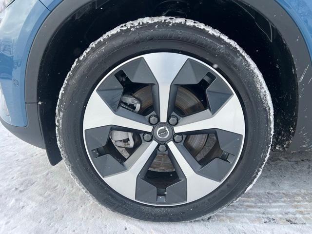 used 2025 Volvo XC40 car, priced at $29,181