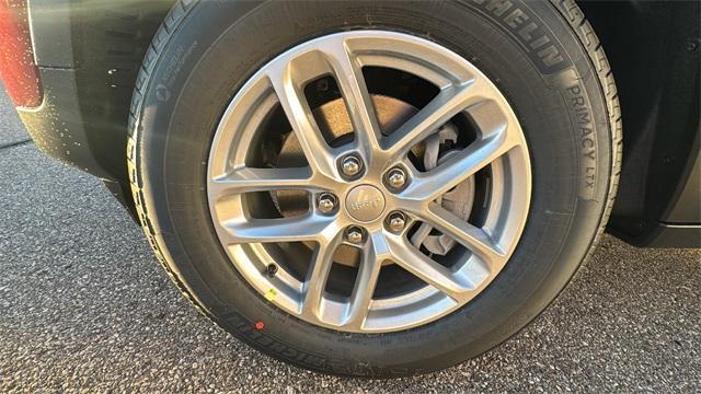 new 2025 Jeep Grand Cherokee car, priced at $39,186