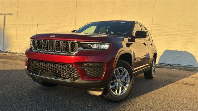 new 2025 Jeep Grand Cherokee car, priced at $39,186