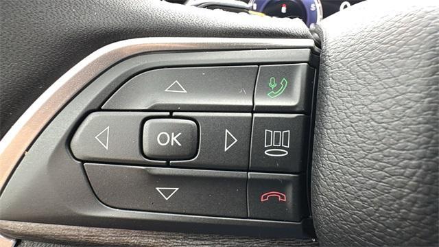 new 2025 Jeep Grand Cherokee car, priced at $47,808