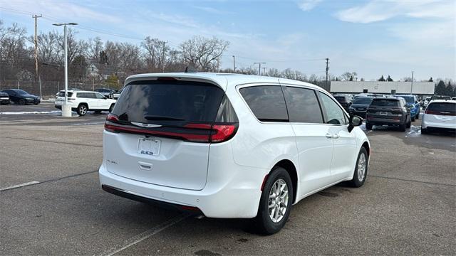 new 2026 Chrysler Pacifica car, priced at $41,681