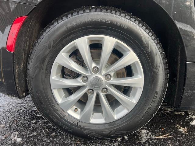 used 2019 Chrysler Pacifica car, priced at $17,250